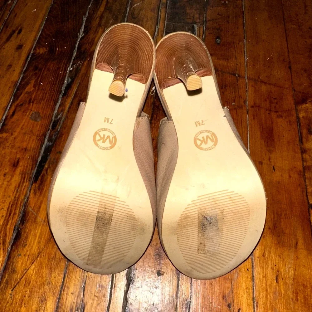 MICHAEL Michael Kors Blaze Ankle Boots Women's Size 7M Beige Leather Peep Toe